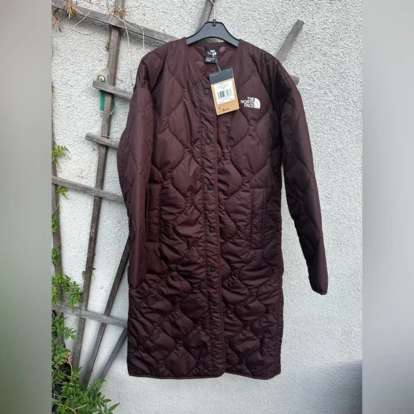 The North Face Ampato Quilted liner longline jacket in Coal brown New with Tags! - Picture 4 of 12